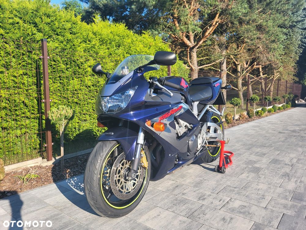 Honda CBR - 15