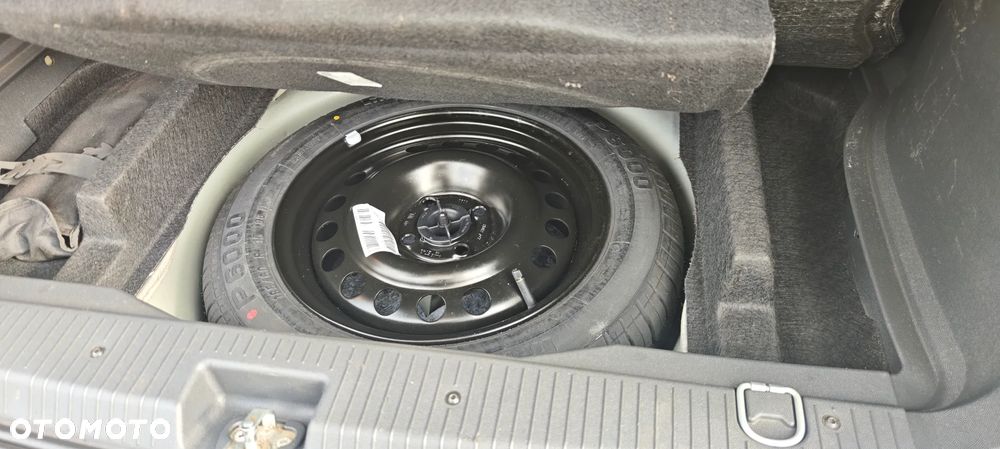 Opel Meriva 1.8 Cosmo - 22