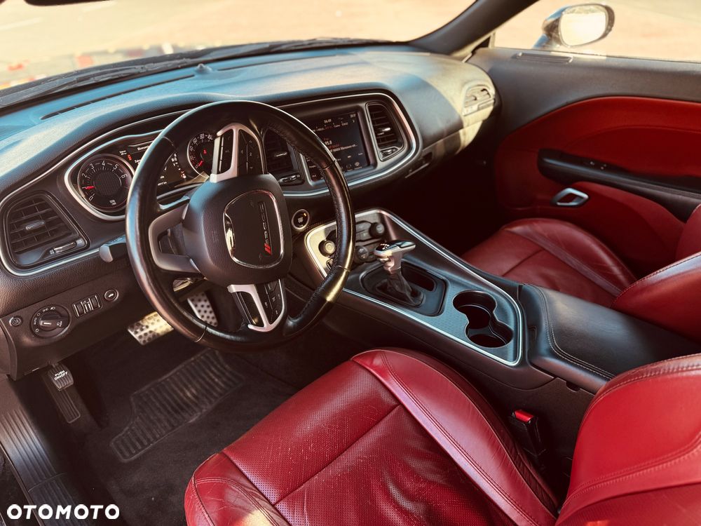 Dodge Challenger 3.6 SXT Plus - 16