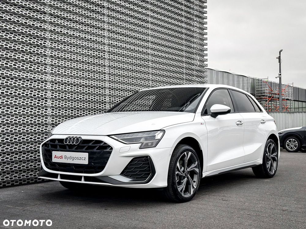 Audi A3 Sportback - 1