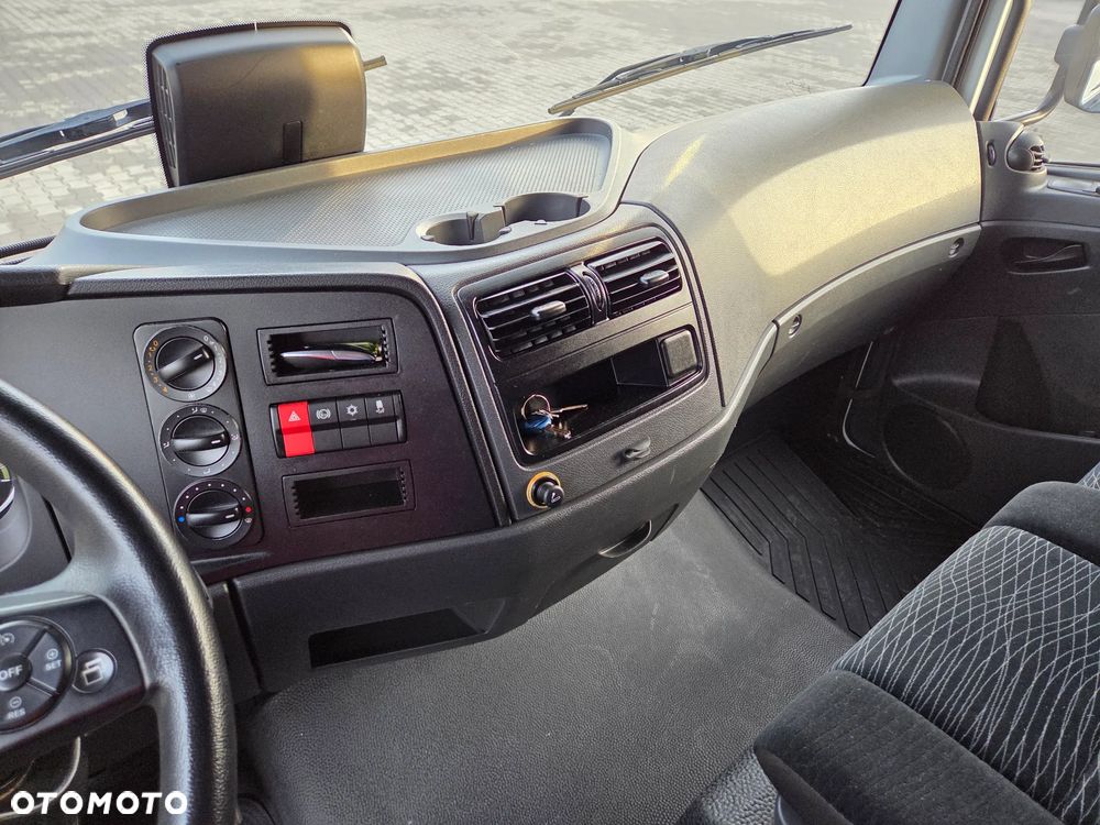 Mercedes-Benz Atego 818 - 27