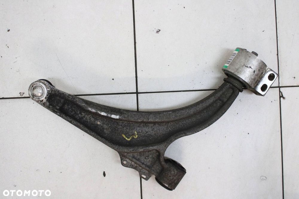 WAHACZ LEWY PRZÓD OPEL AMPERA - 2