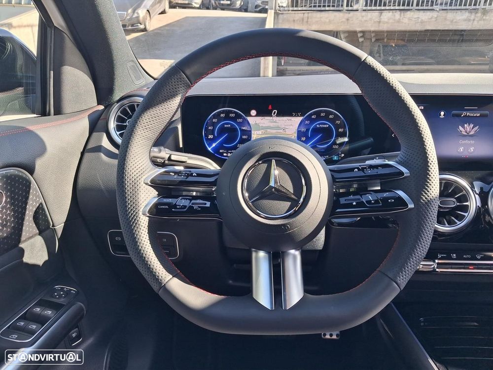 Mercedes-Benz EQA 250+ AMG Line - 22