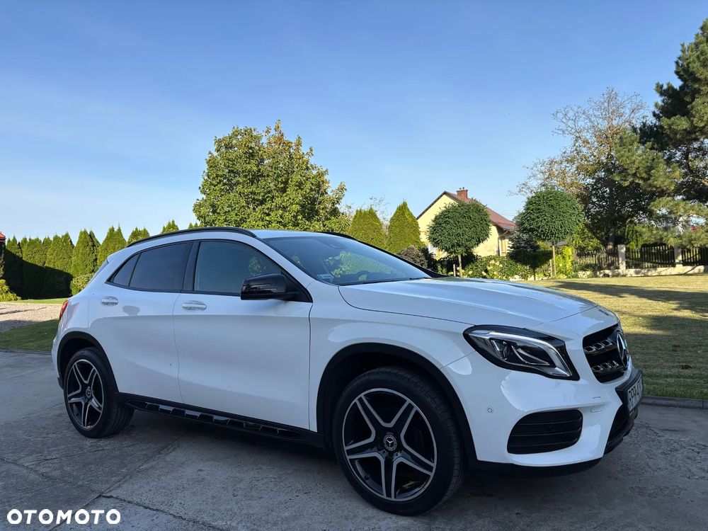 Mercedes-Benz GLA 200 7G-DCT AMG Line - 5