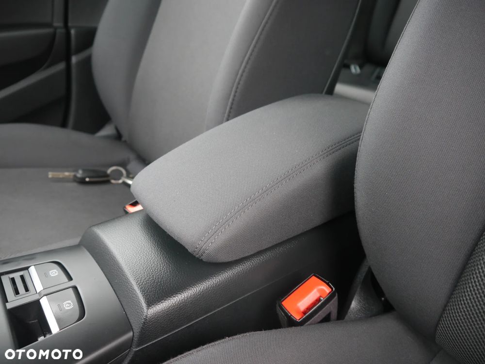 Audi A3 Sportback 2.0 TDI S tronic sport - 28