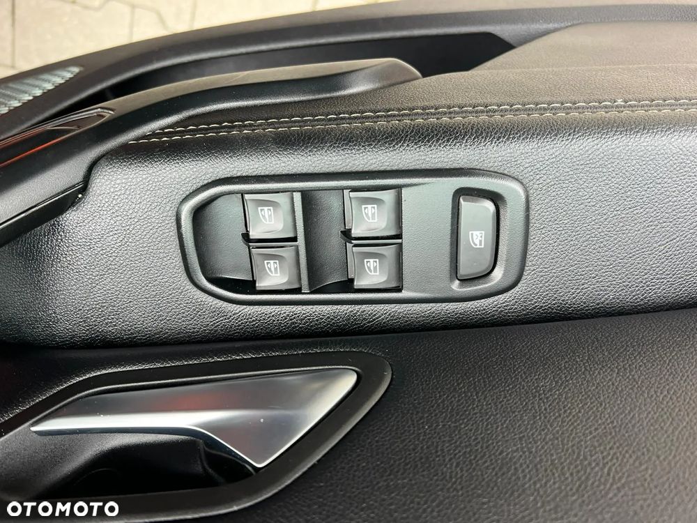 Dacia Duster 1.0 TCe Prestige - 17