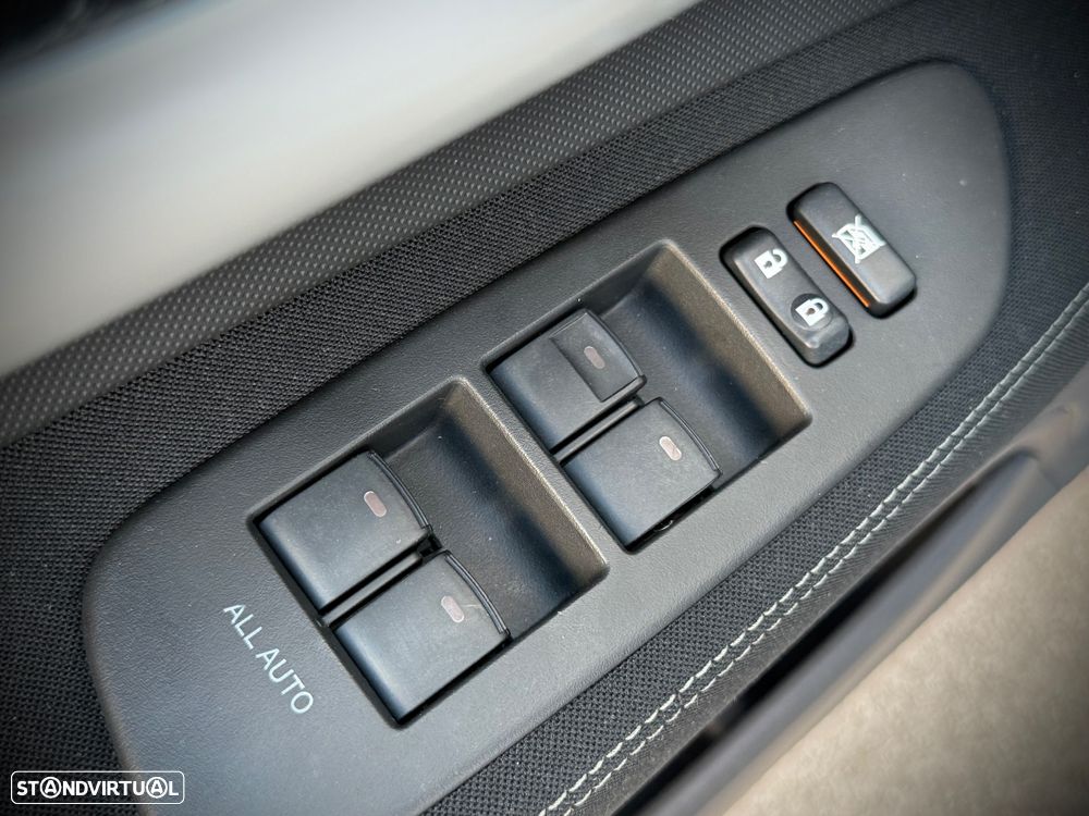 Toyota Auris 1.33 VVT-i ACtive+AC+VSC - 17