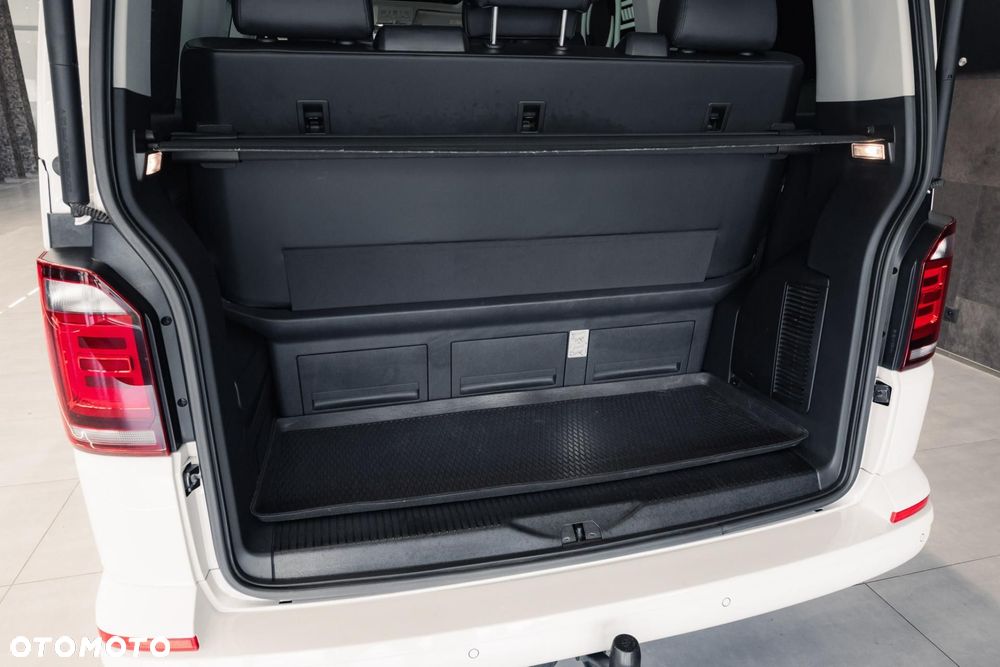 Volkswagen Multivan - 36