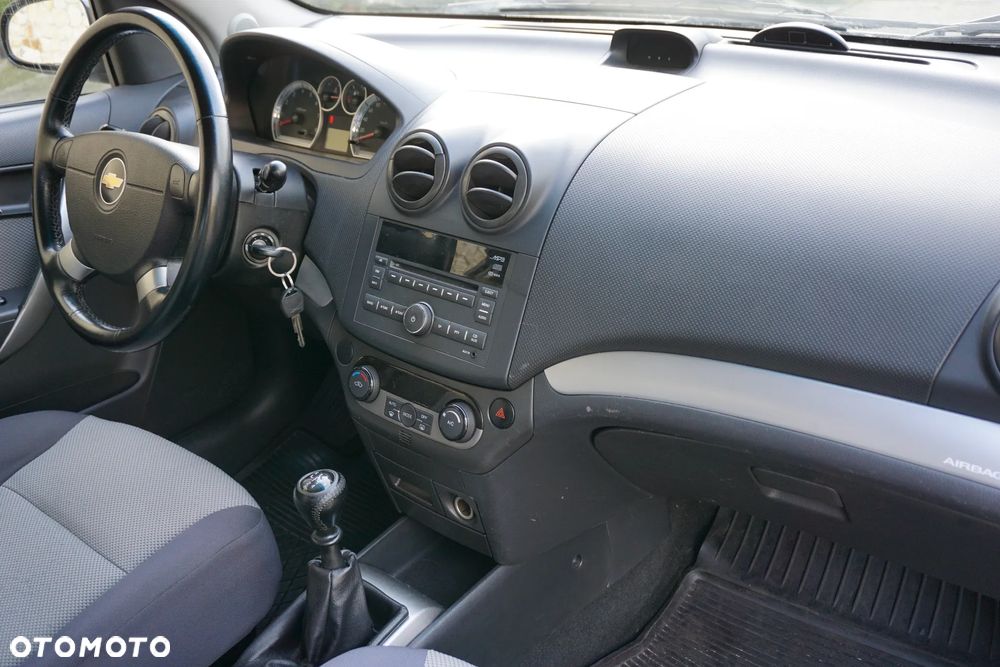 Chevrolet Aveo 1.4 16V LT - 14
