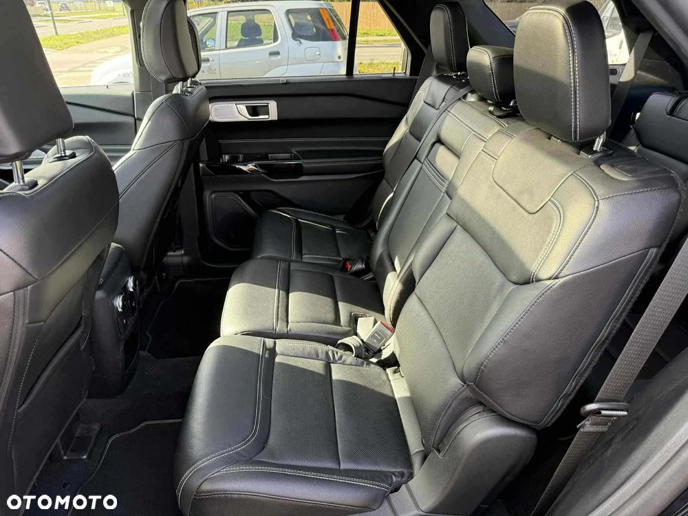 Ford Explorer 3.0 EcoBoost PHEV 4WD ST-Line - 10