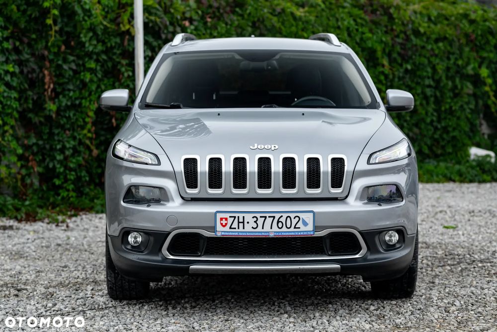 Jeep Cherokee - 5