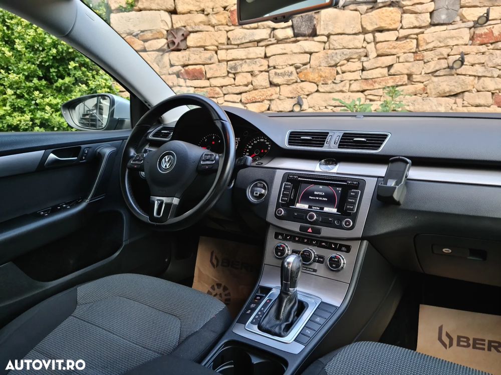 Volkswagen Passat Variant 2.0 TDI DSG BlueMotion Technology Comfortline - 18