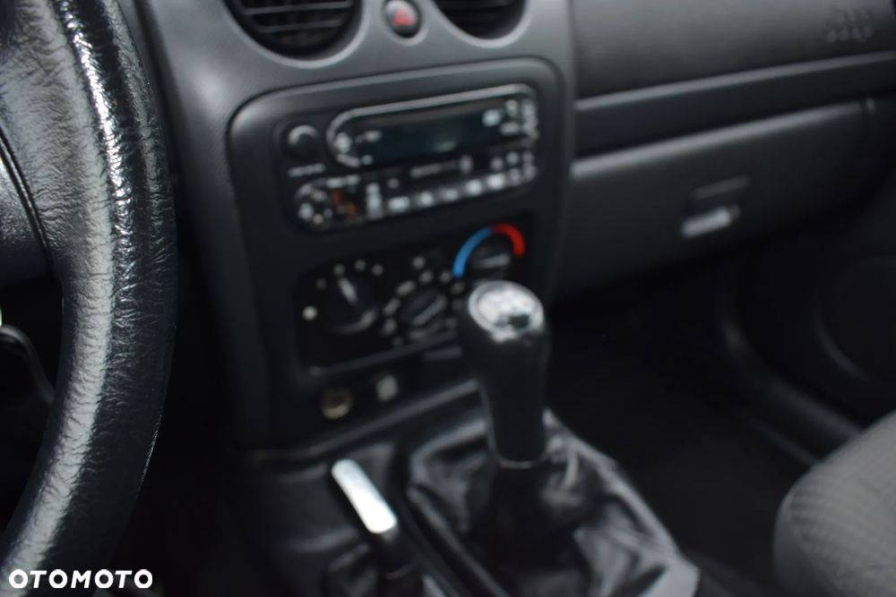 Jeep Cherokee 2.5L CRD Sport - 25