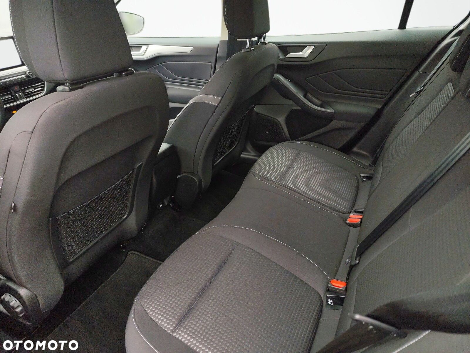Ford Focus - 12