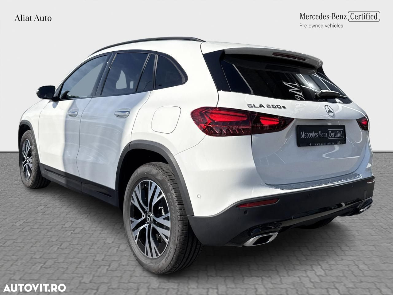 Mercedes-Benz GLA 250 e - 5