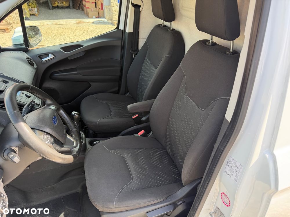 Ford Courier transit - 21