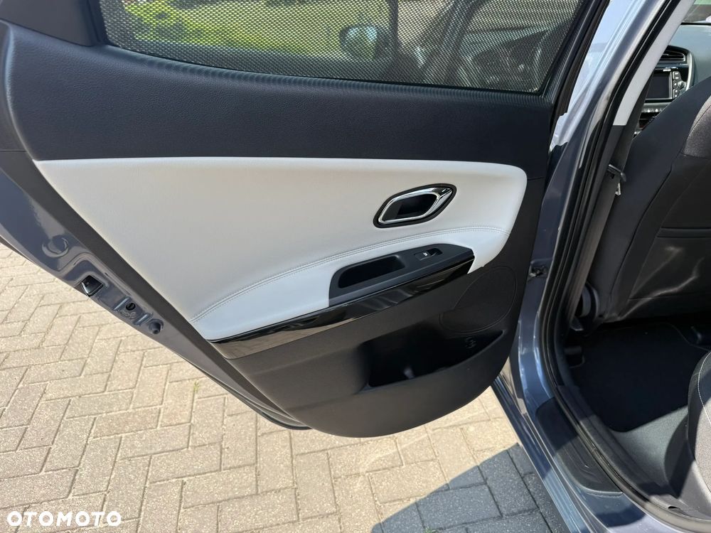 Kia Ceed 1.6 GDI Edition 7 - 24