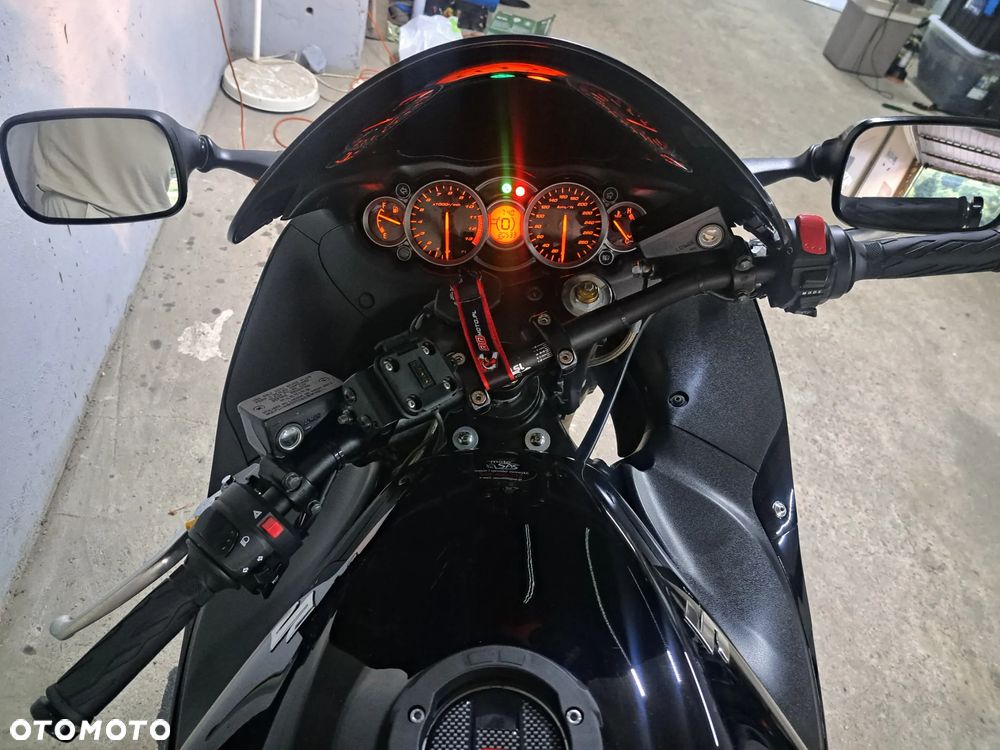 Suzuki Hayabusa - 7