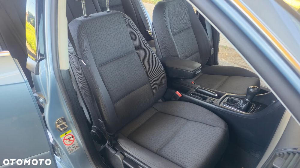 Audi A4 Avant - 22
