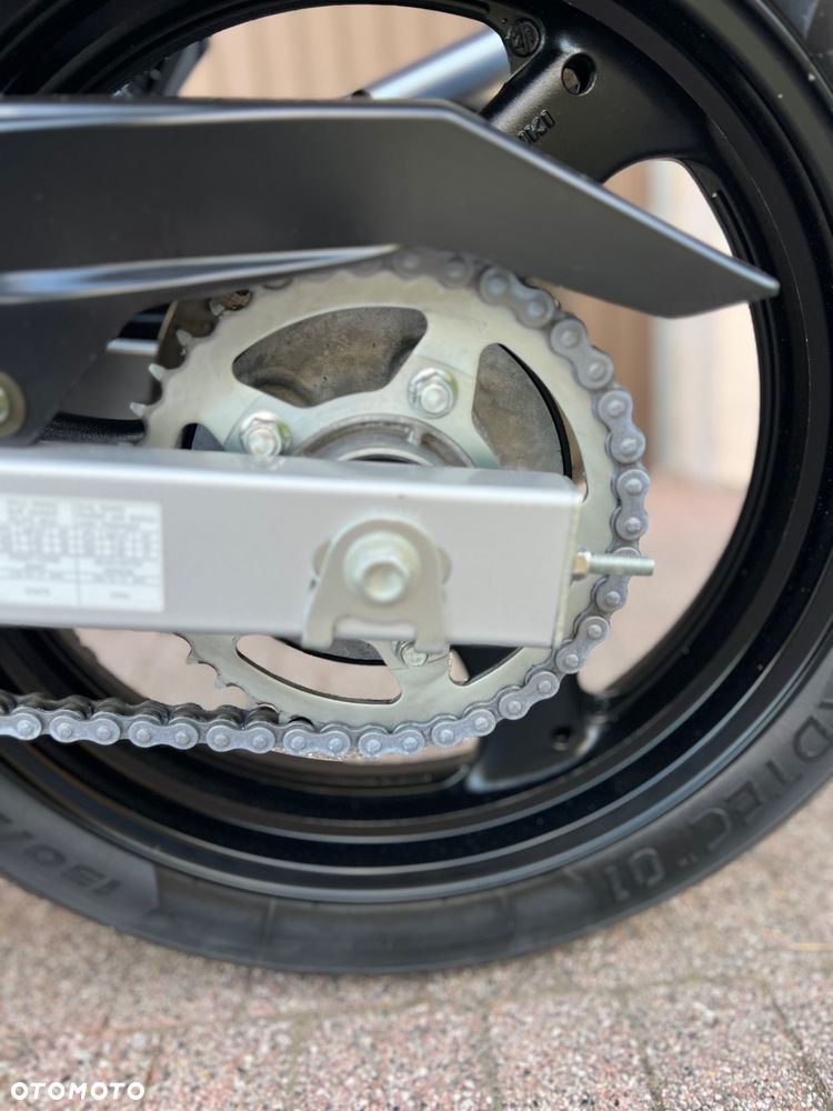 Suzuki GS - 26