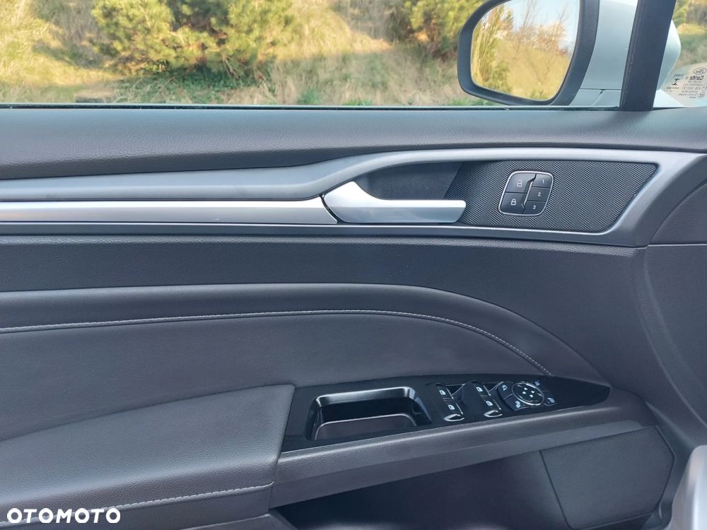 Ford Mondeo 2.0 TDCi Silver X (Amb.) - 17