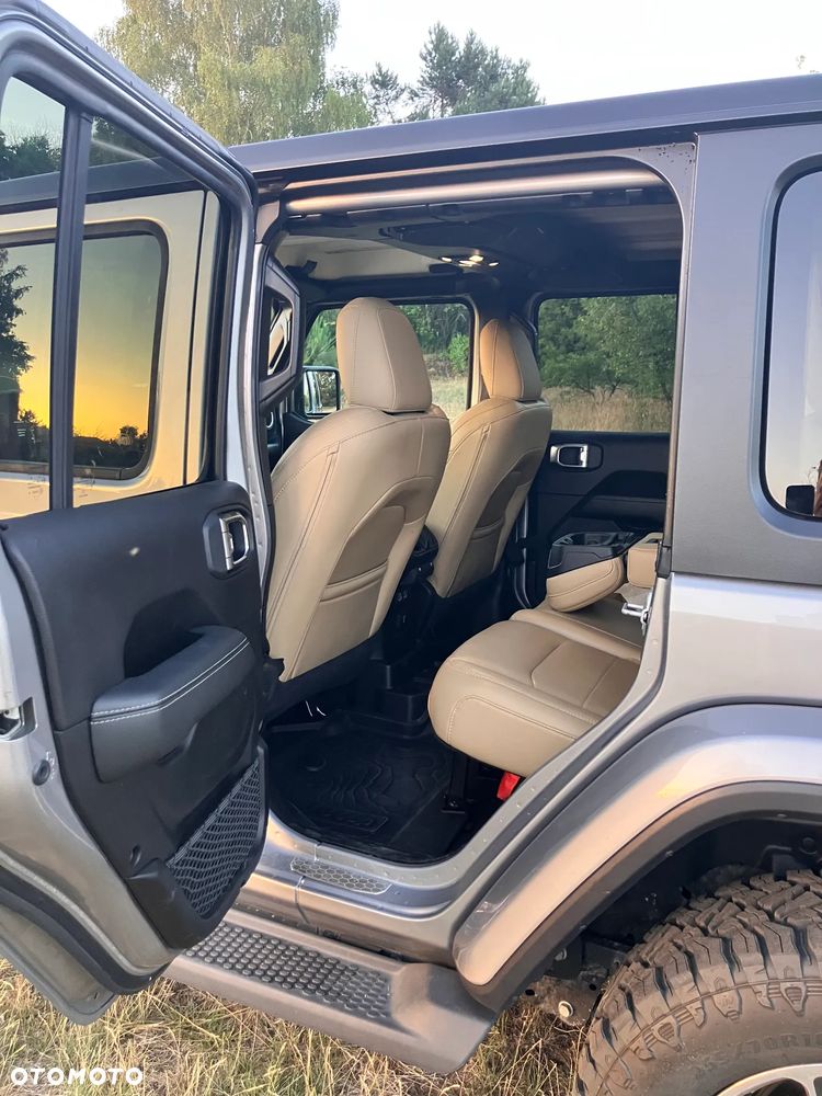 Jeep Wrangler 3.6 Unlim Sahara EU6 - 12