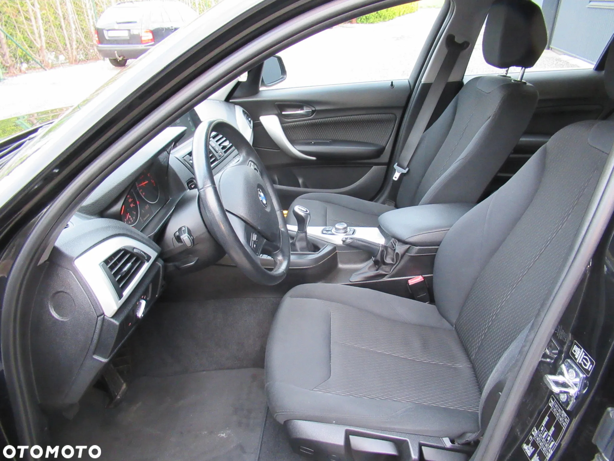 BMW Seria 1 114i - 11