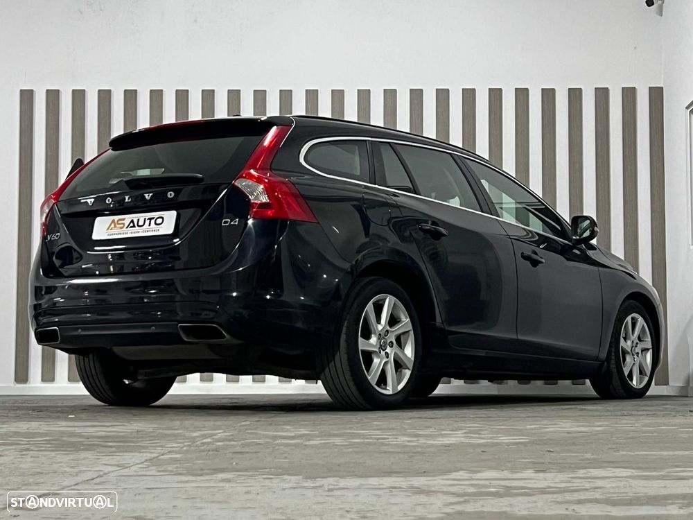 Volvo V60 2.0 D4 Summum Eco - 11