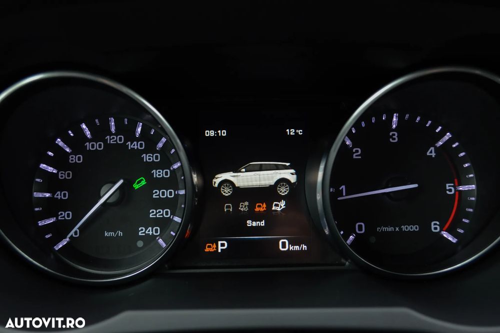 Land Rover Range Rover Evoque - 21