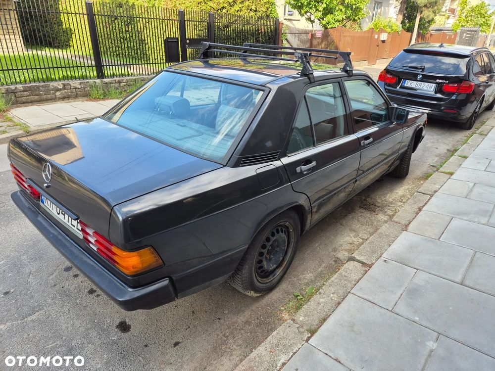 Mercedes-Benz W201 (190) - 14