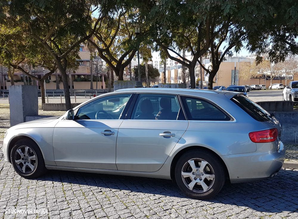 Audi A4 Avant 2.0 TDI Advance - 7