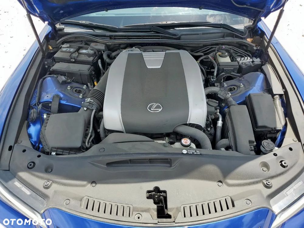 Lexus IS - 11