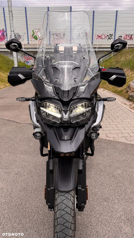 Triumph Tiger - 24