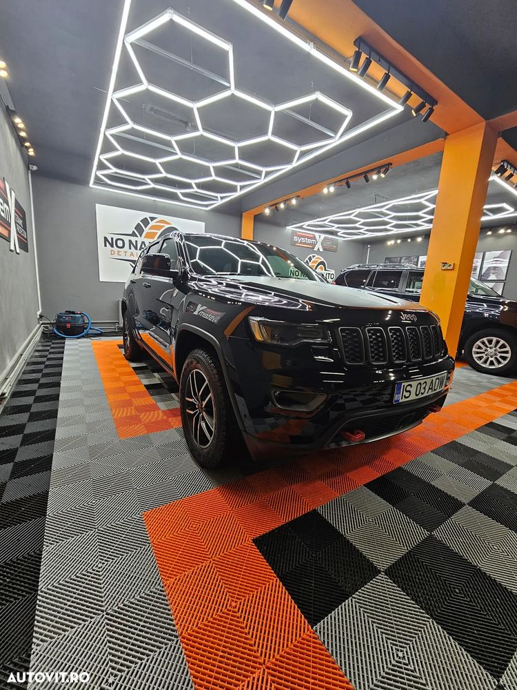 Jeep Grand Cherokee 3.0 TD AT Trailhawk - 12