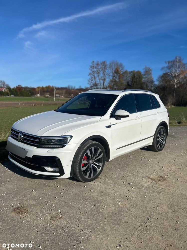 Volkswagen Tiguan - 1