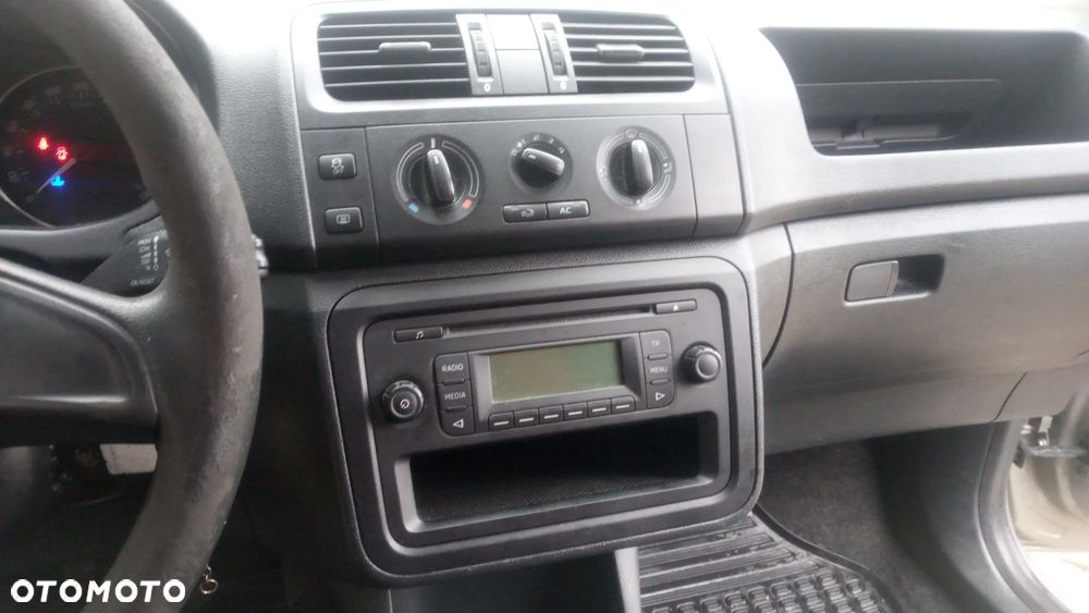 Skoda Fabia 1.2 TSI Active - 4
