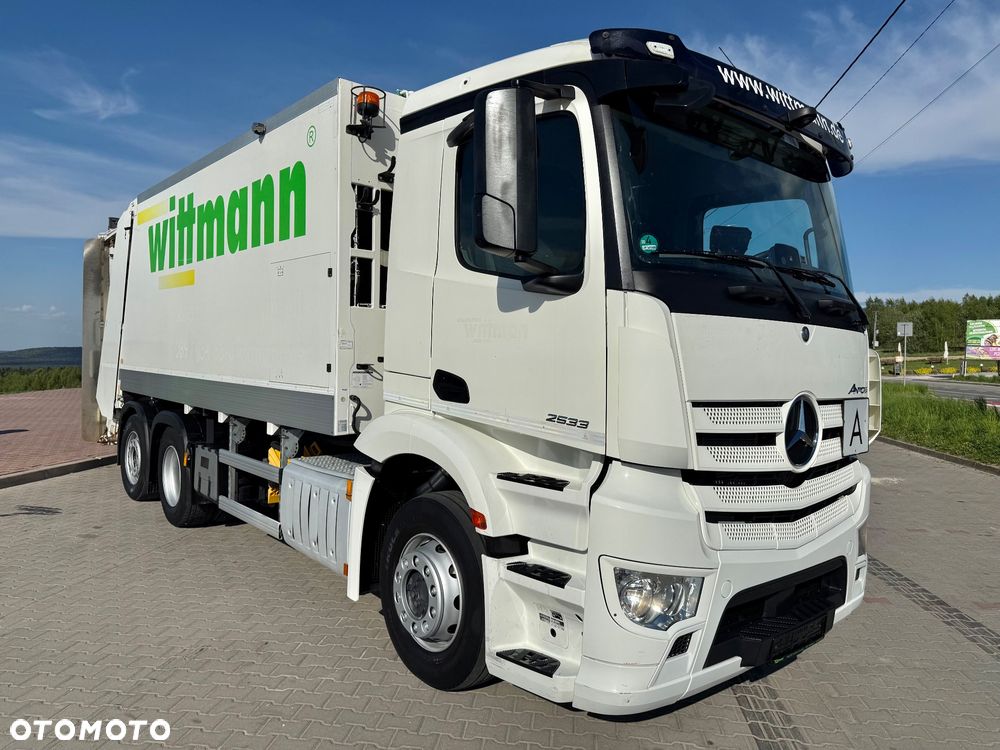Mercedes-Benz Antos 2533 *Śmieciarka, ZOELLER MEDIUM XL 23, Euro 6, 158tyś Przebiegu* - 2