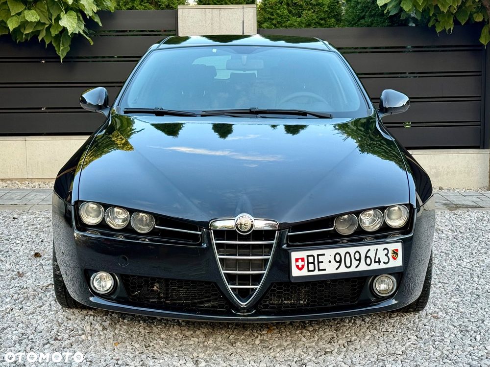 Alfa Romeo 159 2008 photo 4