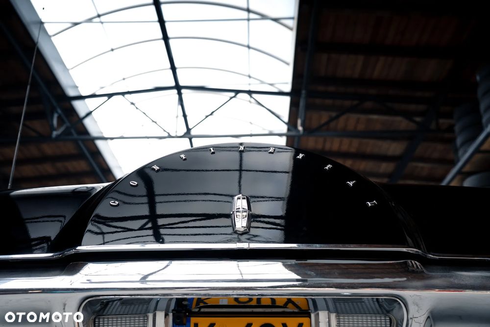 Lincoln Continental - 10