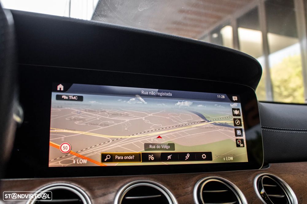 Mercedes-Benz E 300 de 4Matic T 9G-TRONIC Night Edition - 45