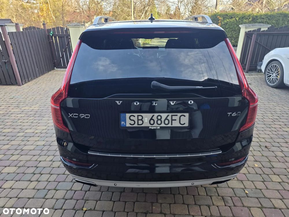 Volvo XC 90 - 5