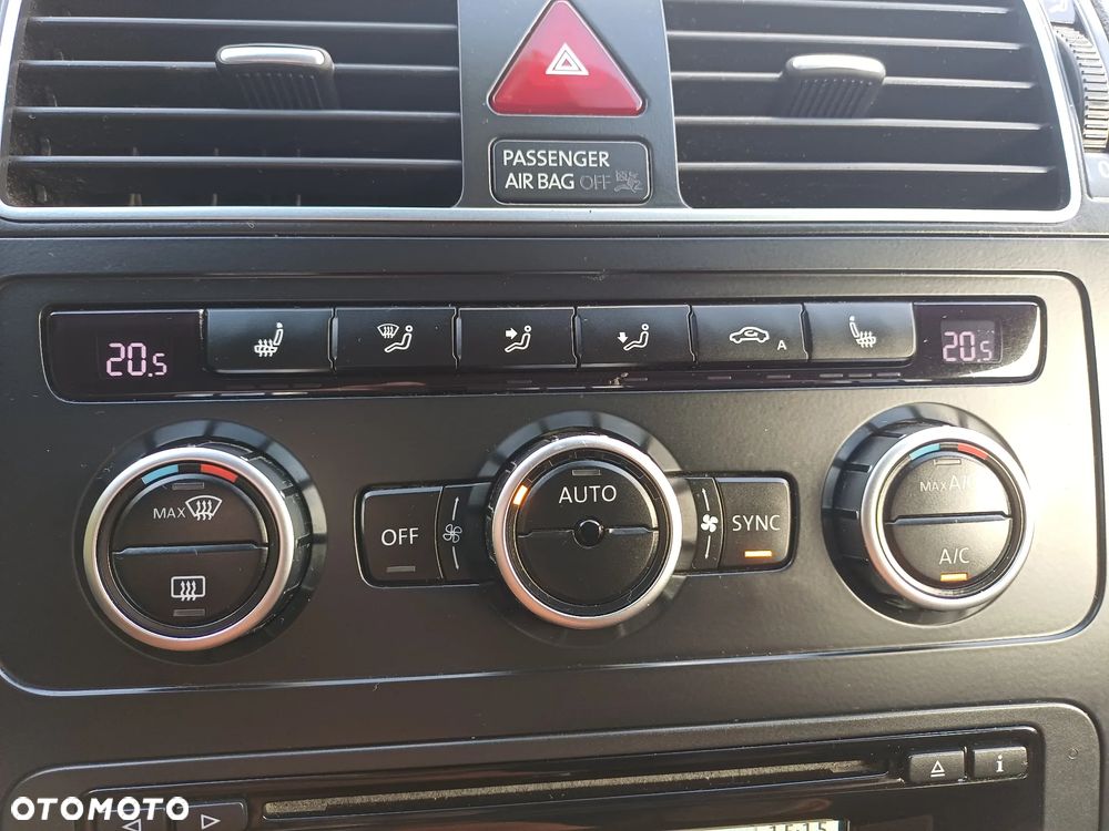 Volkswagen Touran 2.0 TDI DPF BlueMotion Technology Cup - 15