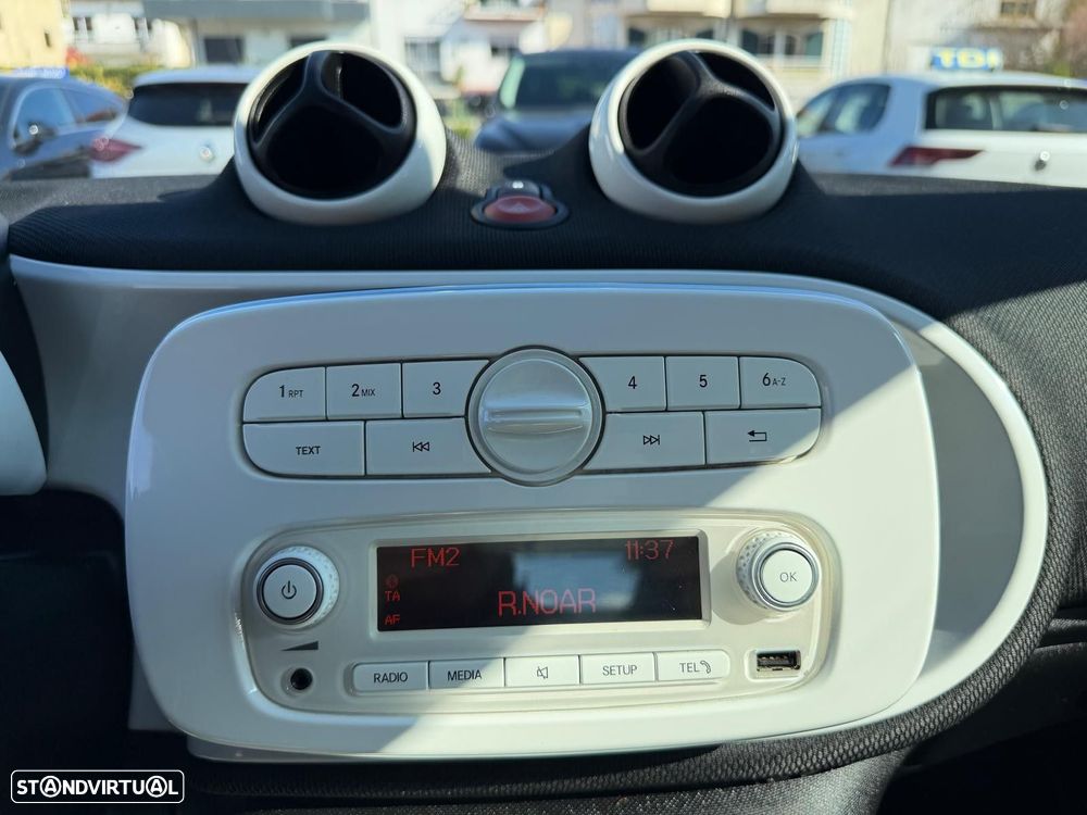 Smart ForTwo Coupé 1.0 mhd Passion 71 - 22