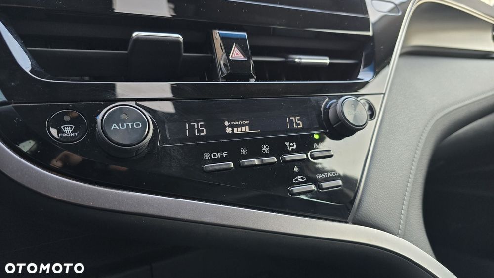 Toyota Camry 2.5 Hybrid Prestige CVT - 21