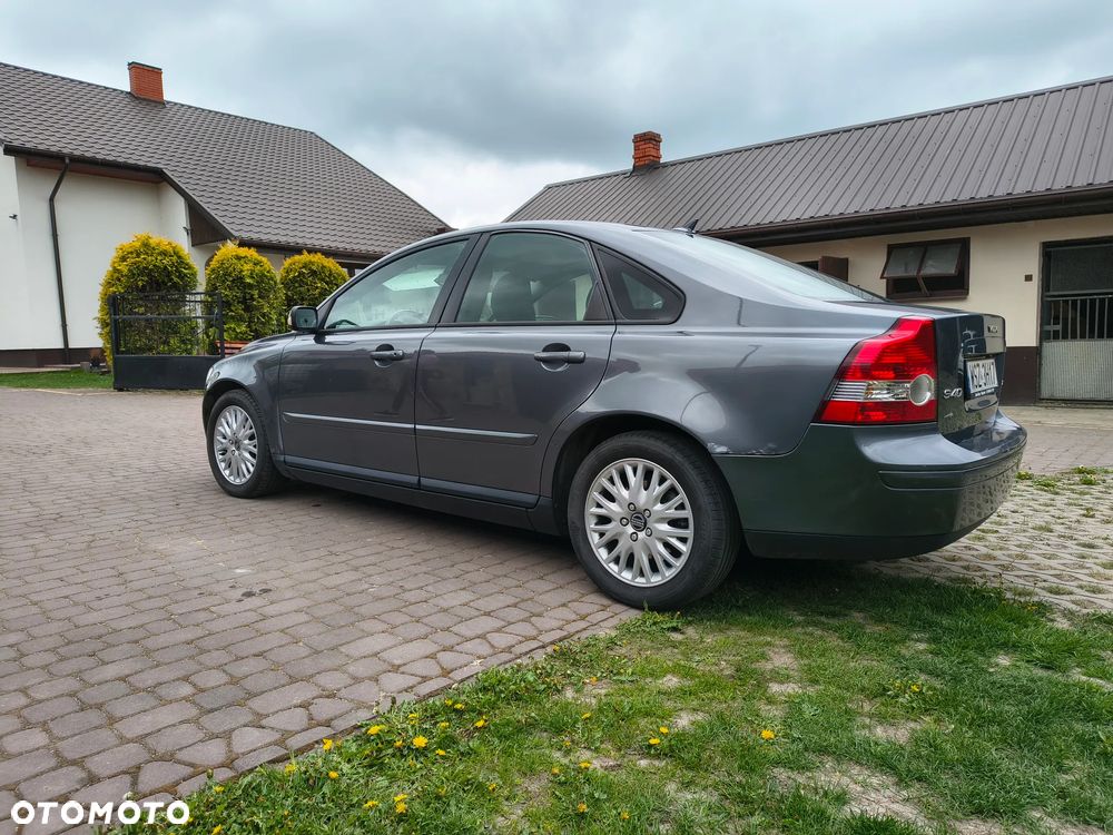 Volvo S40 2.4 Momentum - 3