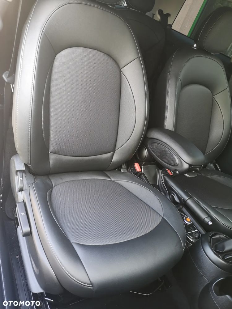 MINI Cooper Standard - 27