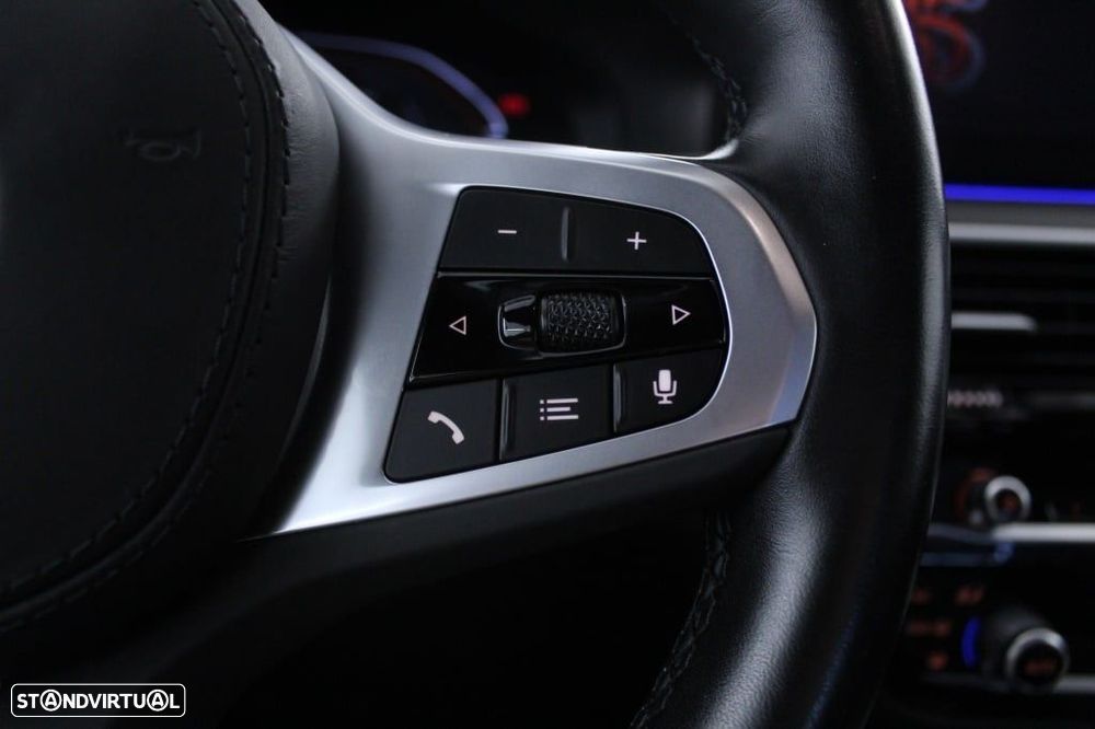 BMW 520 d Pack M Auto - 23