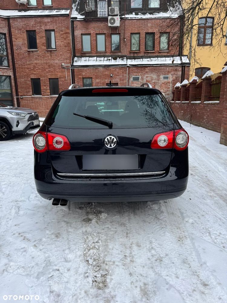 Volkswagen Passat 2.0 TDI Comfortline - 4