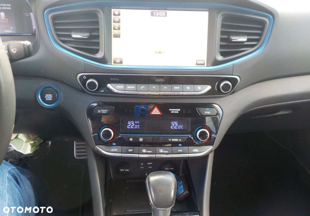 Hyundai IONIQ - 37