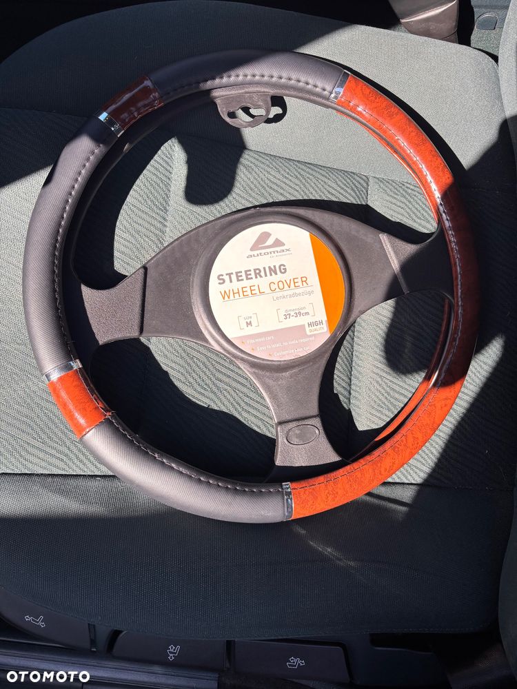 BMW Seria 5 520i - 20